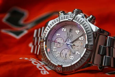 Фотка часов Breitling в стиле арт: уникальные фотографии в искусственной обработке.