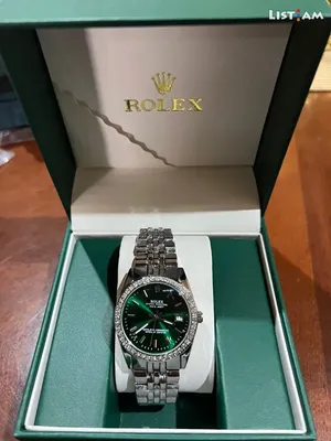 Фото часов Rolex в стильном арт-дизайне