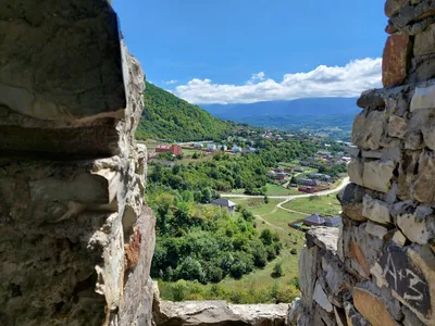 Фотка с артом горных вершин Чечни: фоны для рабочего стола