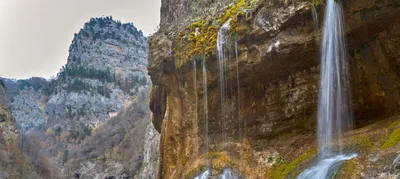 Водопады Чегема на отличных фотографиях