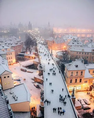 Зимний вечер в Праге: изображения в разных размерах и форматах