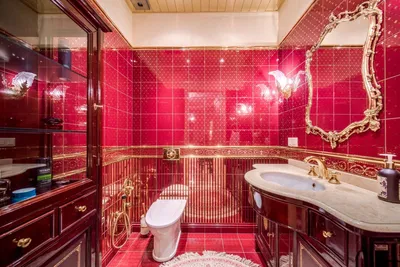 Черно-красная ванная комната: фото стильного интерьера