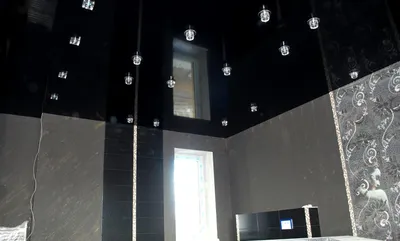 Фото черного натяжного потолка в ванной комнате - хорошее качество