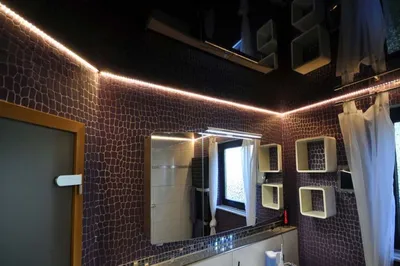 Фотоидеи для ванной комнаты с черным натяжным потолком: создайте стильный дизайн