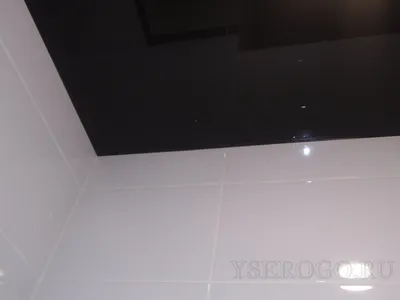 Скачать фото черного натяжного потолка в ванной бесплатно