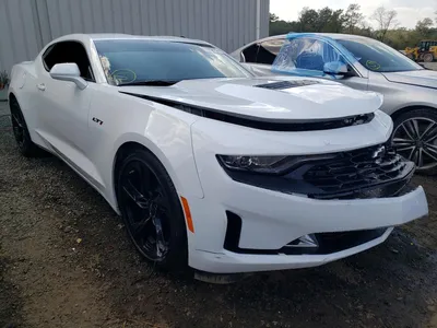 Изображения Chevrolet Camaro LT 2023 с интерьером