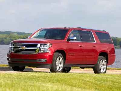 Фото Chevrolet Suburban 2023 с различными цветами кузова