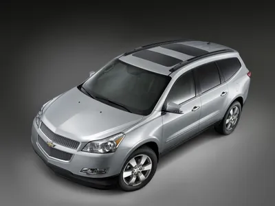 Chevrolet Traverse 2023: фото в черном и белом стиле