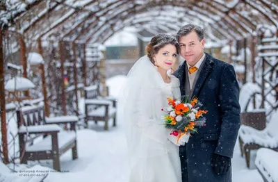 Идеи для нарядов на свадьбу в зимнее время года: Фотографии