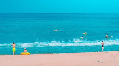 Сказочные пейзажи Дагестана: фотографии Каспийского моря величественными горами в фоне