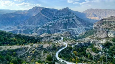 Взгляни в глубины: величественные фото Дагестанских гор.