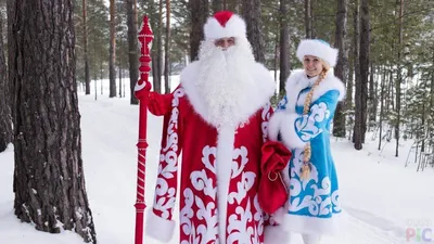 Дед Мороз и Снегурка в праздничном образе