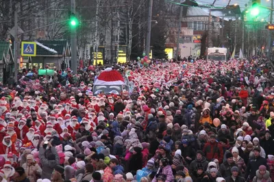 Фото Деда Мороза с выбранным размером и форматом в WebP в PNG