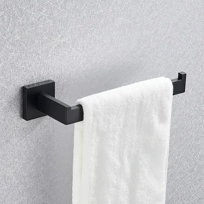 Держатель для полотенца в ванной. Фото в форматах PNG, JPG, WebP.