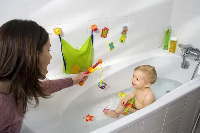 Фото детей в ванной - выберите размер и формат для скачивания (JPG, PNG, WebP)
