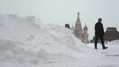 Зимний фон: Арт с девушками под снегопадом