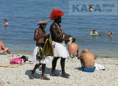 Скачать бесплатно фото девушек на море в Крыму: сохраните красоту на устройстве