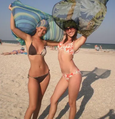 Фотографии девушек на пляжах Одессы в формате JPG