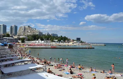 Фото девушек на пляжах Одессы: отдых и развлечения