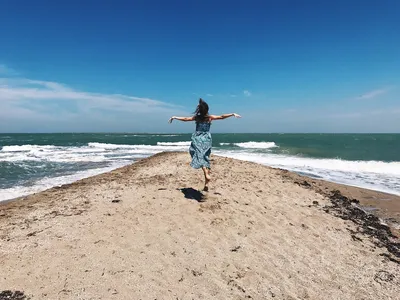 Фото девушек на пляже в Крыму: картинки в формате JPG, PNG, WebP