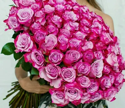 Идеальные моменты: фотографии девушек с роскошными розами
