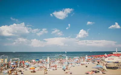 Девушки на пляжах Одессы: летние фотографии