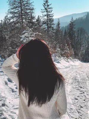 Снежная аура: Фото девушек сзади зимой