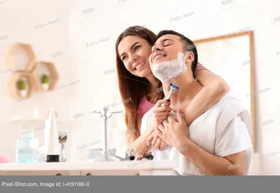 Новое изображение девушки и парня в ванной - скачать бесплатно в HD качестве