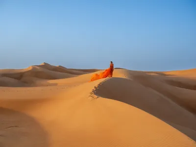 Новые снимки девушки в пустыне - скачать бесплатно