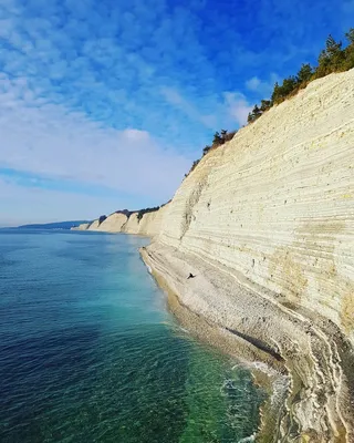 Откройте для себя сокровища Черного моря: фотографии диких пляжей