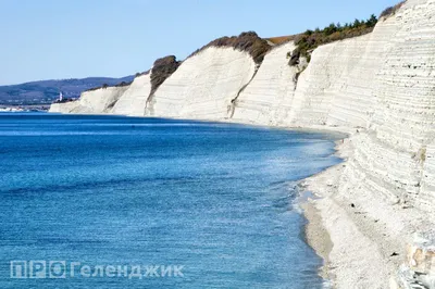 Фотографии дикого пляжа: Геленджик в объективе