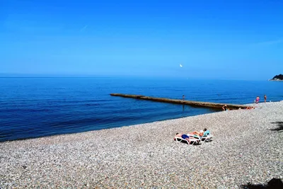 Фото дикого пляжа в Сочи в формате jpg