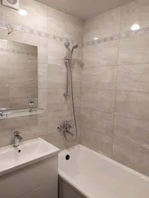 Фото ванной комнаты с использованием стильных сантехнических приборов