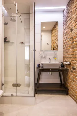 Изображения ванной комнаты с душевой кабиной с использованием природных материалов