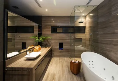 Фото ванной комнаты с прямоугольной ванной комнатой