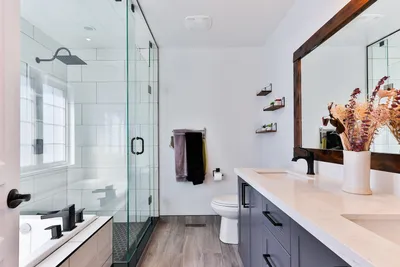 Креативные решения для дизайна совмещенной ванной комнаты (с фото)
