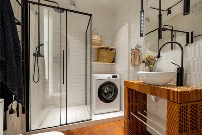 Фотография дизайна узкой ванной комнаты с возможностью выбора размера и формата