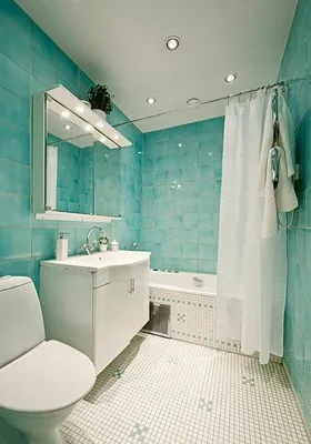Фото ванной комнаты в бирюзовом цвете с деревянными акцентами