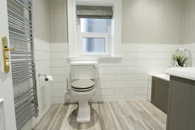 Фото дизайна ванной комнаты: классические и элегантные интерьеры