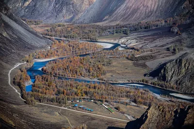 Рисунки реки Чулышман в Долине — прекрасное искусство