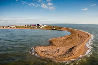 Фото пляжей на Должанской косе для использования в постерах