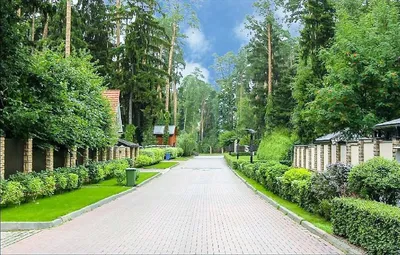 Потрясающая красота Дома Михалкова на фоне гористого пейзажа
