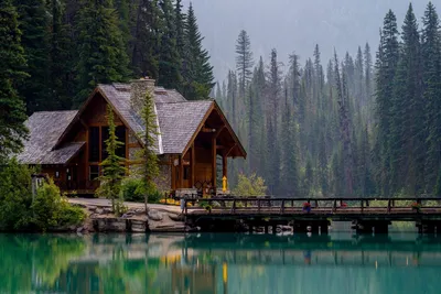 Фото дома у озера: сохраните воспоминания о прекрасном отдыхе.