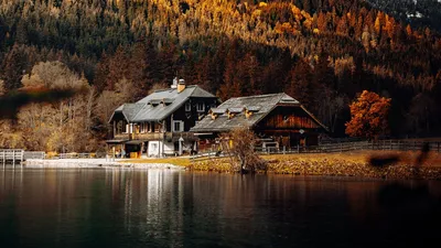 Райский уголок: дом с видом на озеро