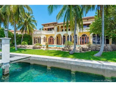 Современная элегантность: Фотографии дома у побережья Майами