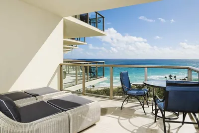 Фотка дома на берегу океана в Майами: 4K рисунок для андроид.