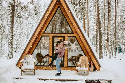 Фотка Домик в горах зимой: Снежная красота в высоком качестве