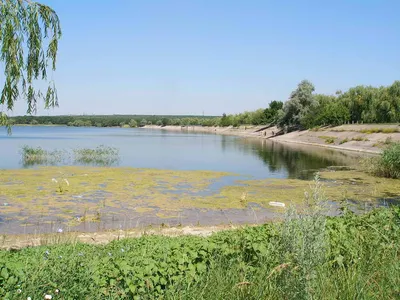 Фото местных достопримечательностей и курортных городков в окрестностях Донецкого моря.