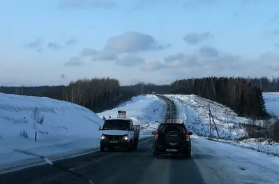 Фото зимних дорог из автомобиля: выберите размер и формат