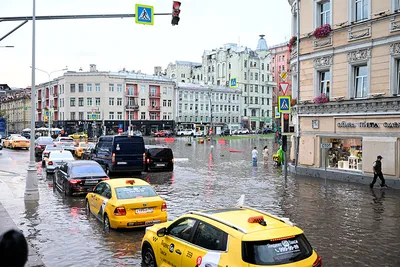 Посмотрите новые фото Дождя в Москве